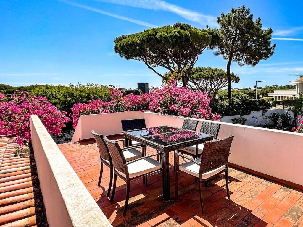 Traditional 3 Bedroom Villa With Great Pool In The Heart Of Vale Do Lobo Exterior photo